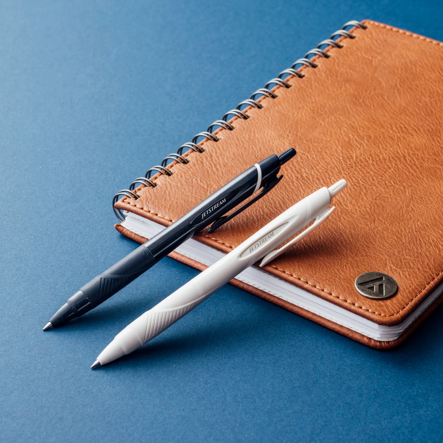 uniball™ JETSTREAM Elements Retractable Ballpoint Pen, Limited Edition 5 uniball™ JETSTREAM Elements Retractable Ballpoint Pen, Limited Edition