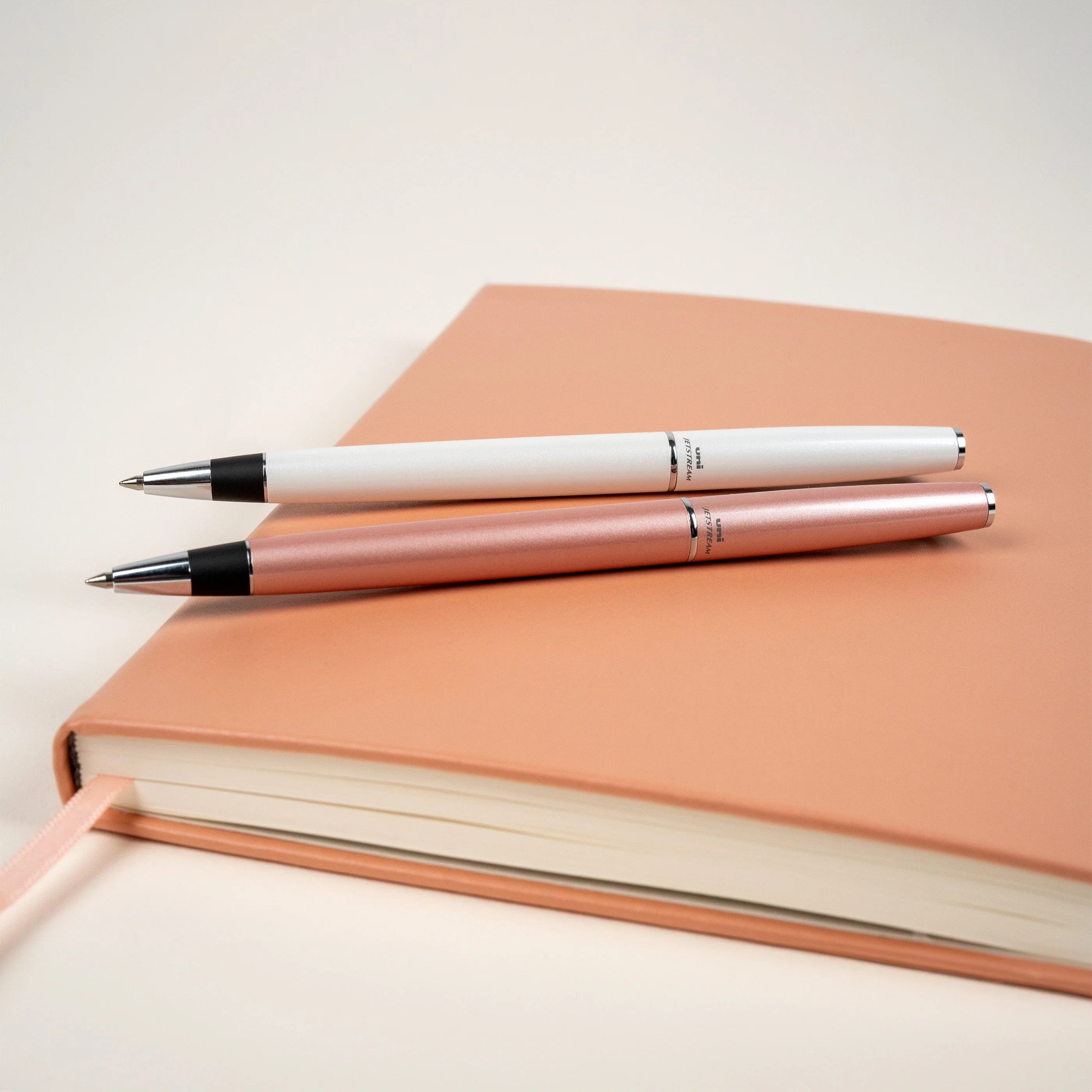 uniball™ JETSTREAM Prime Twist Ballpoint Pen, Gift Set 5 uniball™ JETSTREAM Prime Twist Ballpoint Pen, Gift Set